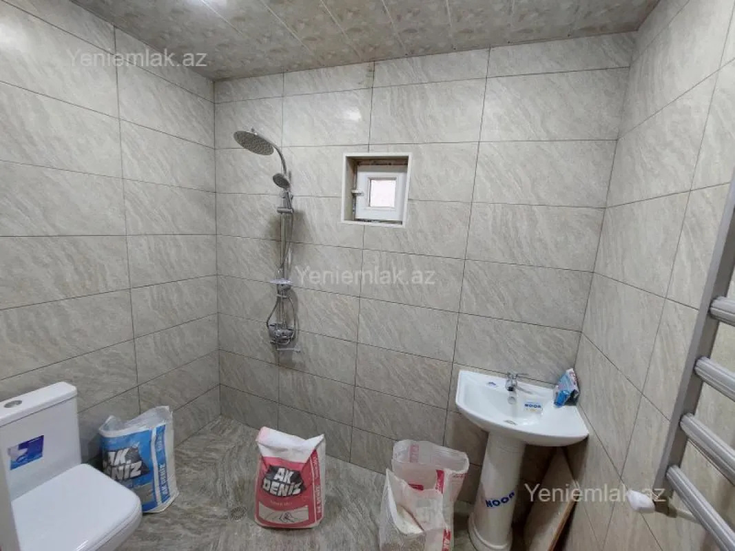 Satılır 3 otaqlı həyət evi 100 m²