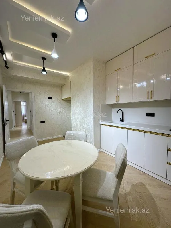 Satılır 2 otaqlı yeni tikili 90 m²