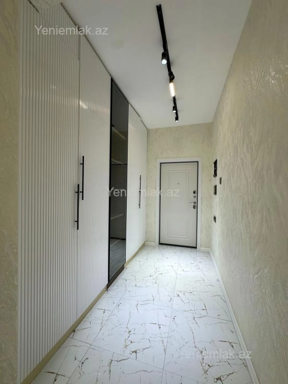 Satılır 2 otaqlı yeni tikili 90 m²