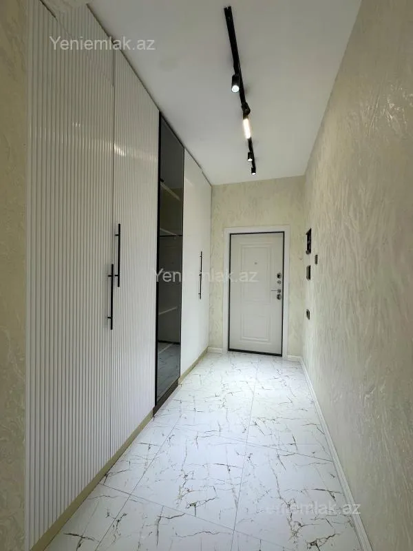 Satılır 2 otaqlı yeni tikili 90 m²
