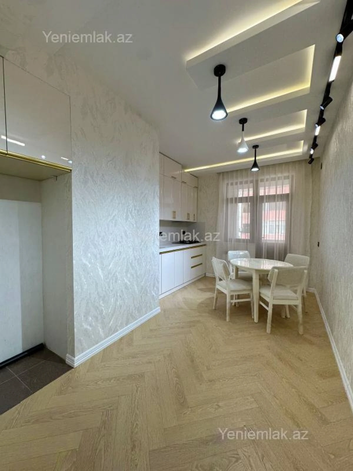 Satılır 2 otaqlı yeni tikili 90 m²