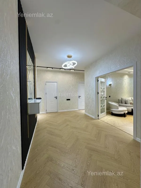 Satılır 2 otaqlı yeni tikili 90 m²