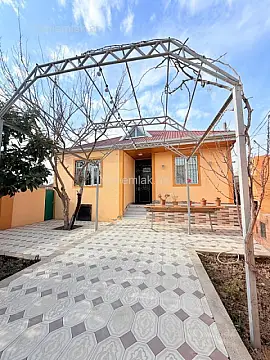 Satılır 4 otaqlı həyət evi 140 m² — Sumqayıt 4 otaq 140.00 m²
