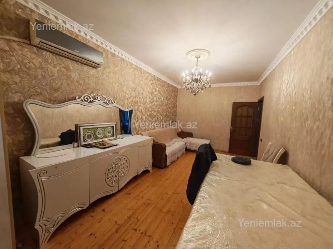 Satılır 2 otaqlı köhnə tikili 65 m²