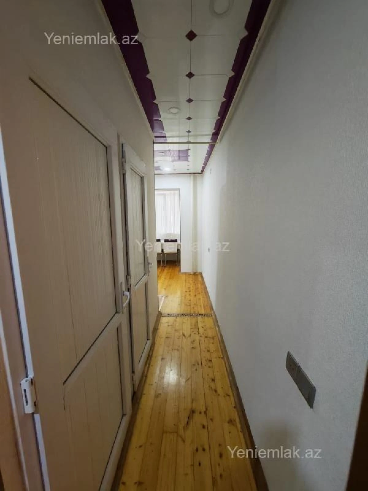Satılır 2 otaqlı köhnə tikili 65 m²