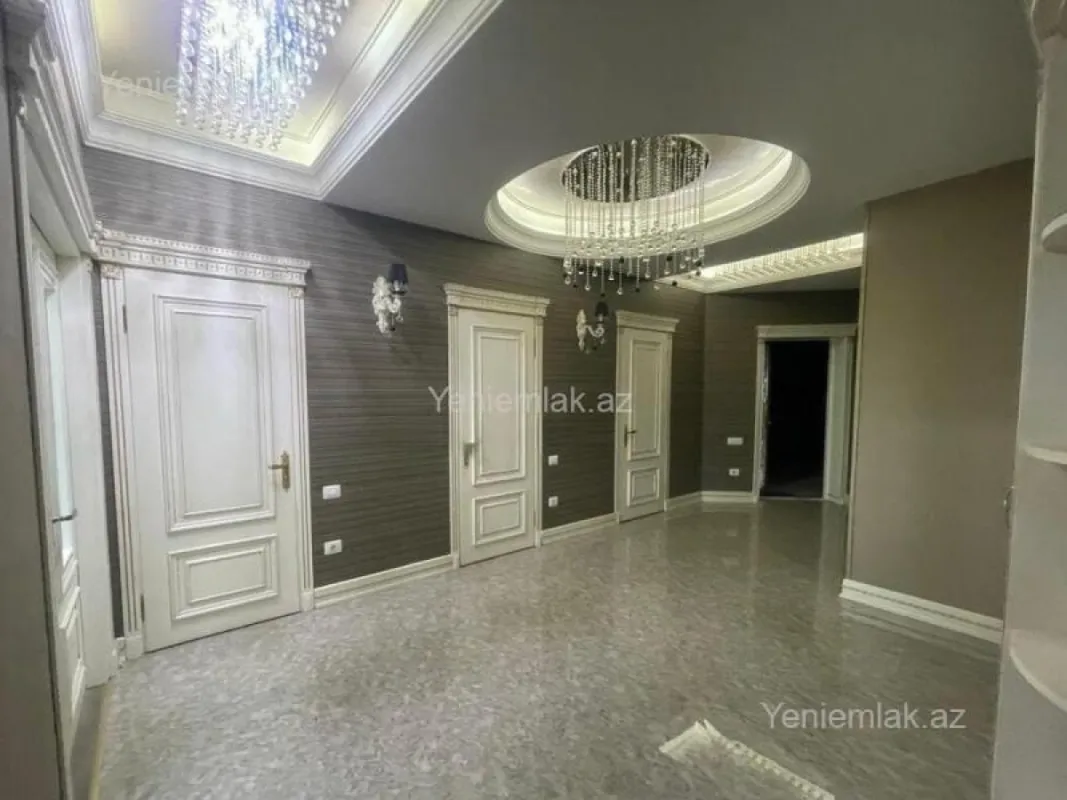 Satılır 4 otaqlı yeni tikili 210 m²