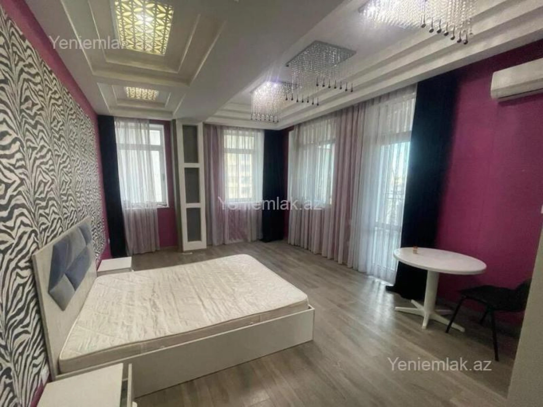 Satılır 4 otaqlı yeni tikili 210 m²