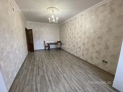 Satılır 2 otaqlı köhnə tikili 70 m²