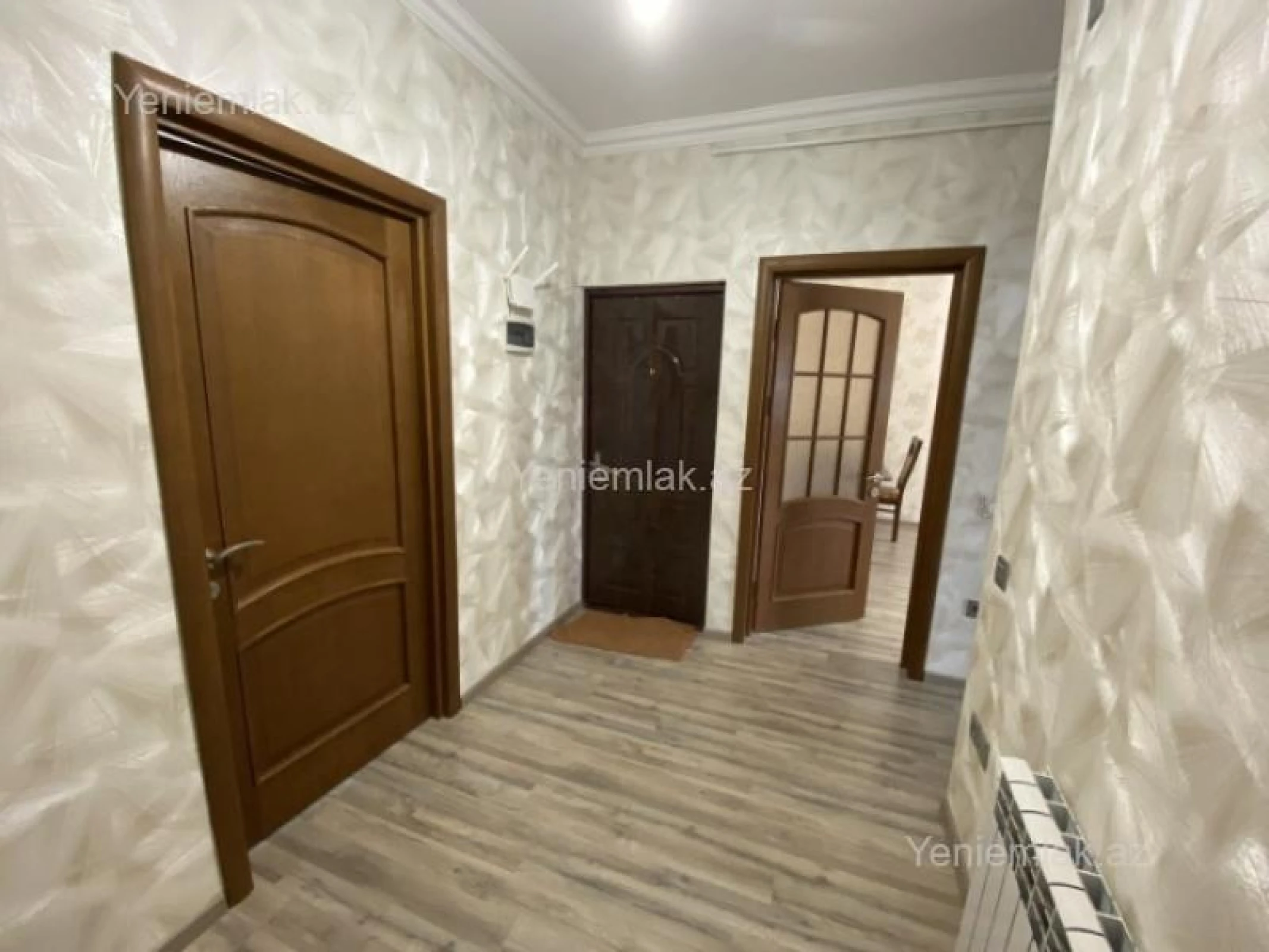 Satılır 2 otaqlı köhnə tikili 70 m²