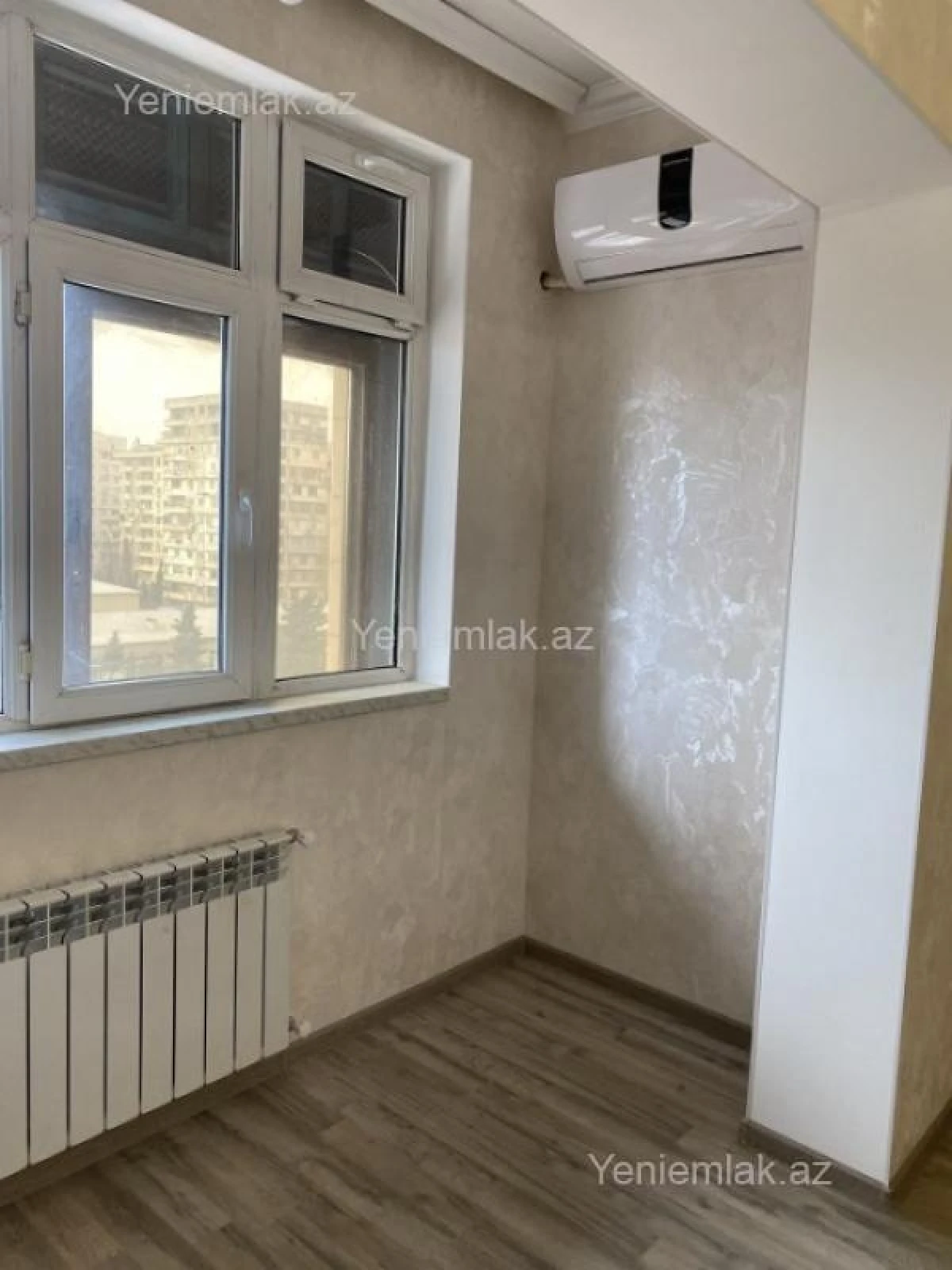 Satılır 2 otaqlı köhnə tikili 70 m²
