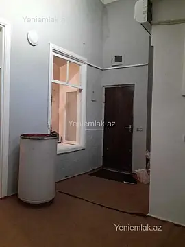 Satılır 1 otaqlı köhnə tikili 40 m²