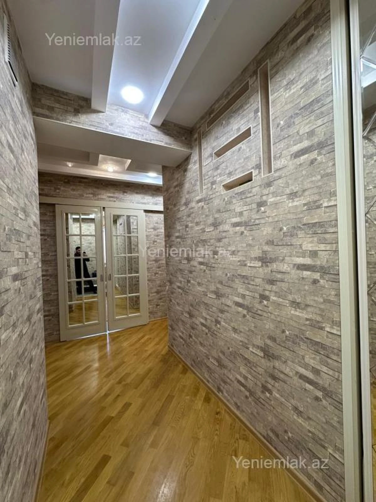 Satılır 3 otaqlı yeni tikili 90 m²