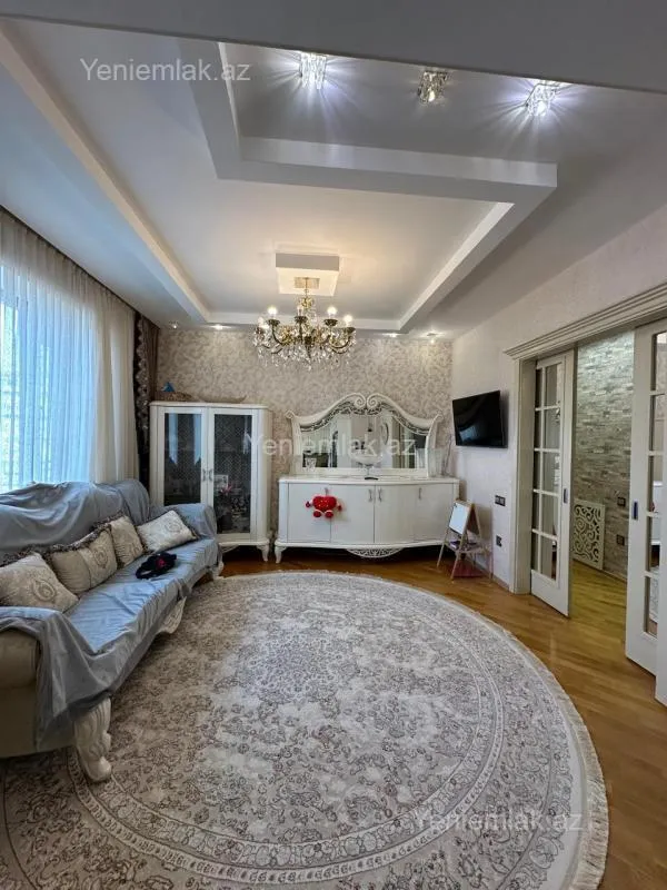 Satılır 3 otaqlı yeni tikili 90 m²