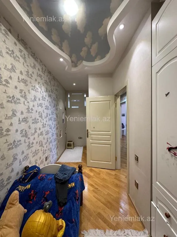 Satılır 3 otaqlı yeni tikili 90 m²