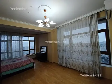 Satılır 2 otaqlı yeni tikili 140 m²