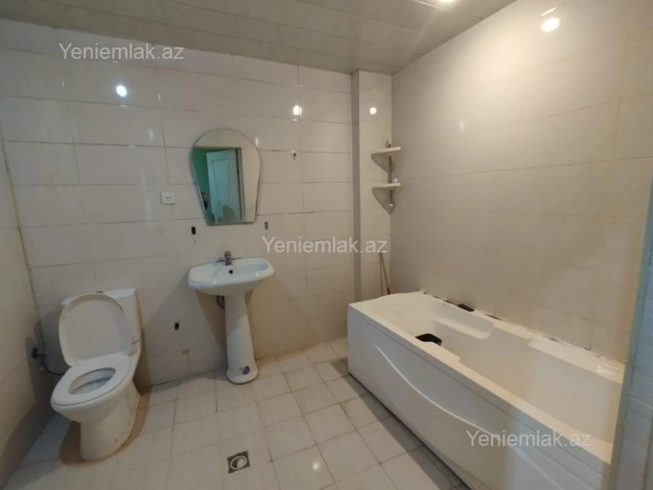 Satılır 2 otaqlı yeni tikili 140 m²