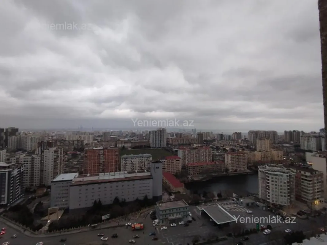 Satılır 2 otaqlı yeni tikili 140 m²