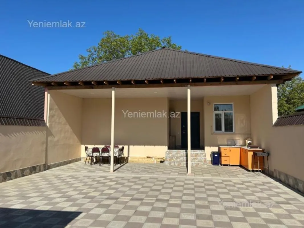 Satılır 2 otaqlı həyət evi 60 m²