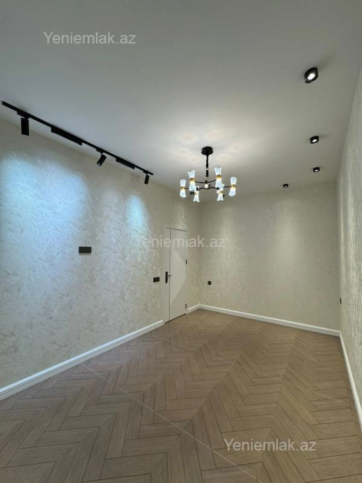 Satılır 3 otaqlı yeni tikili 55 m²