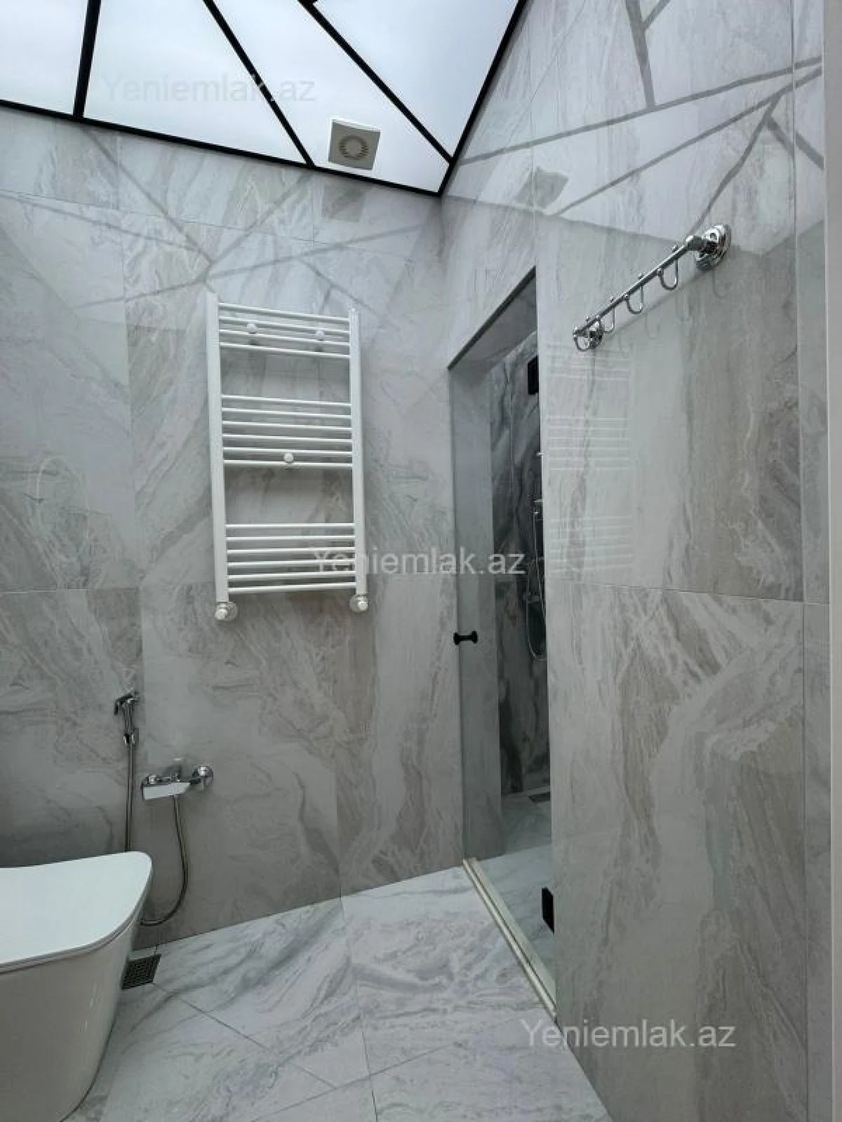 Satılır 3 otaqlı yeni tikili 55 m²