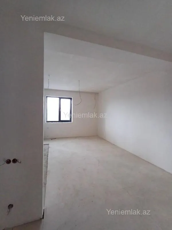 Satılır 3 otaqlı yeni tikili 78 m²