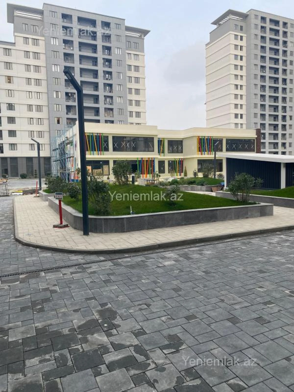 Satılır 3 otaqlı yeni tikili 78 m²