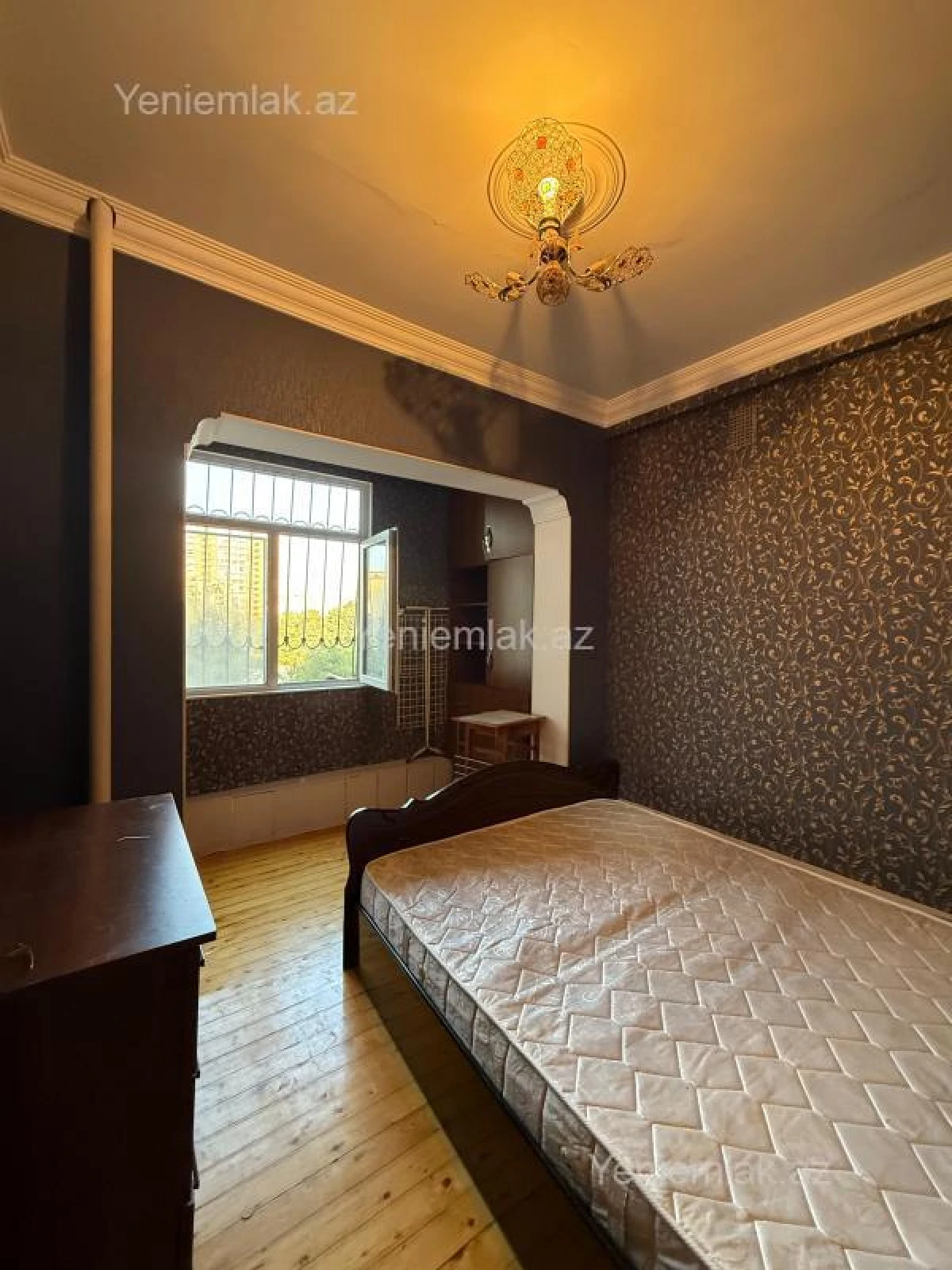 Satılır 1 otaqlı köhnə tikili 50 m²