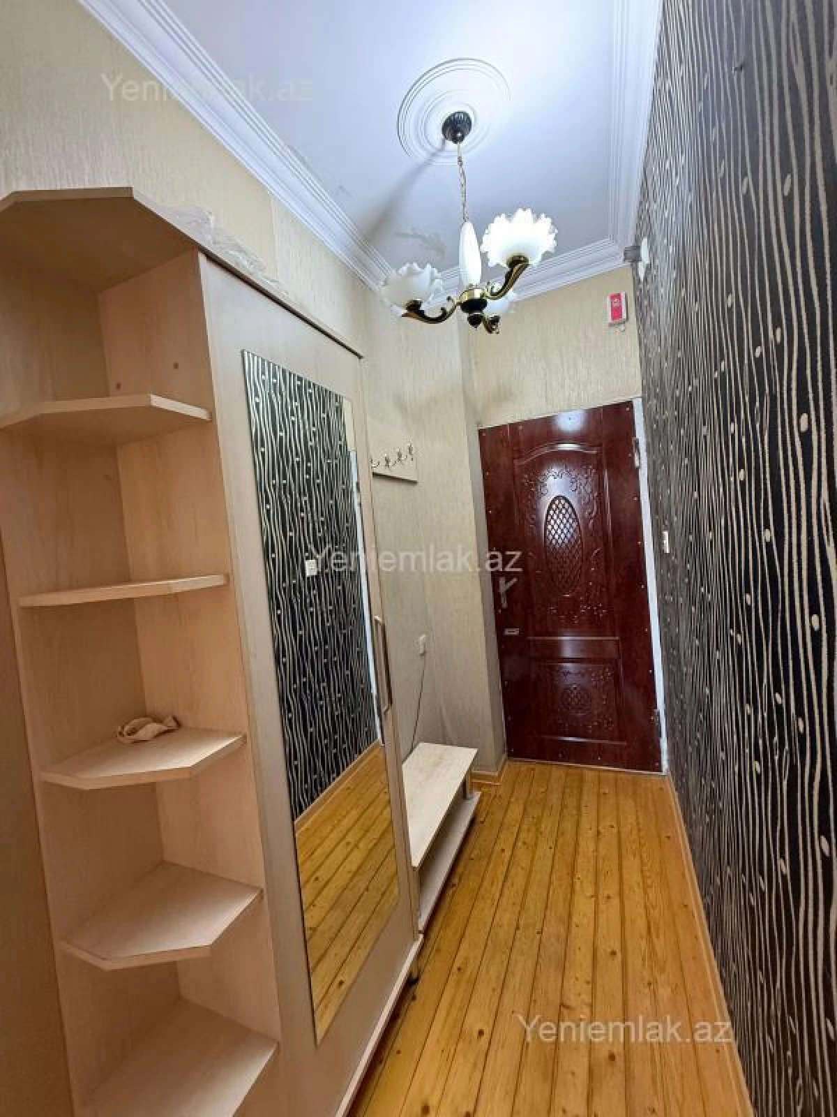 Satılır 1 otaqlı köhnə tikili 50 m²