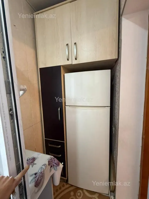 Satılır 1 otaqlı köhnə tikili 50 m²