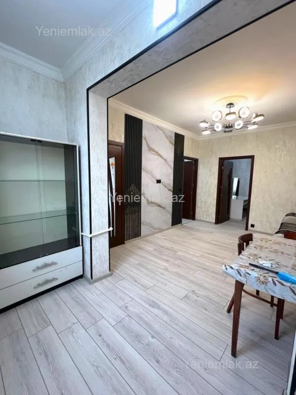 Satılır 2 otaqlı köhnə tikili 60 m²