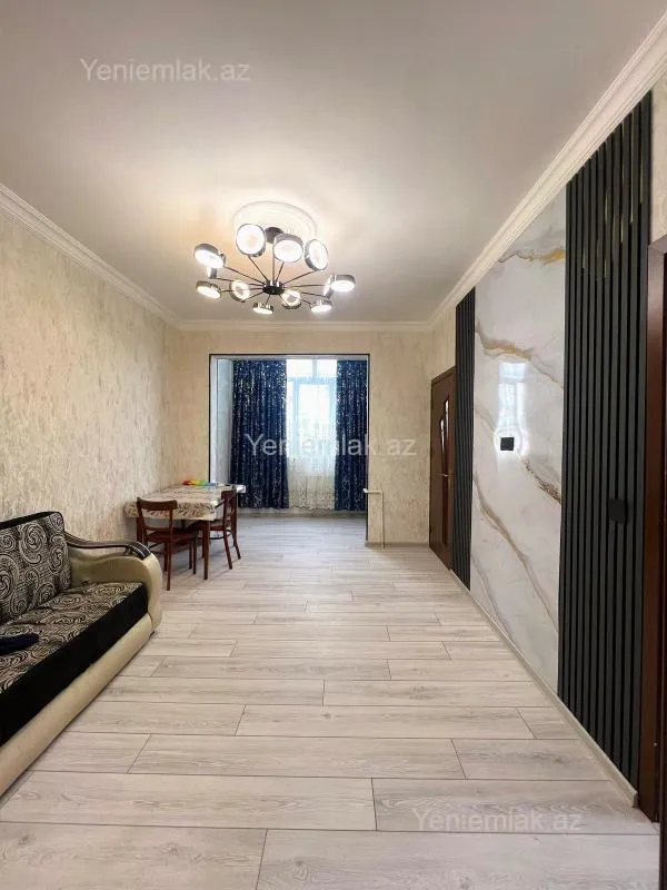 Satılır 2 otaqlı köhnə tikili 60 m²