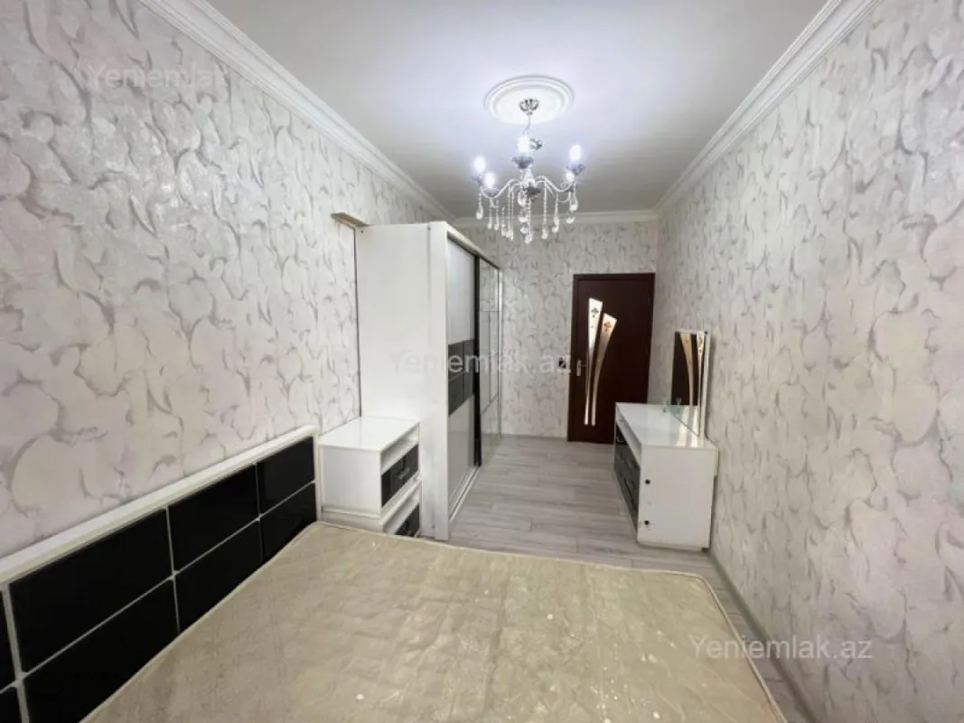 Satılır 2 otaqlı köhnə tikili 60 m²