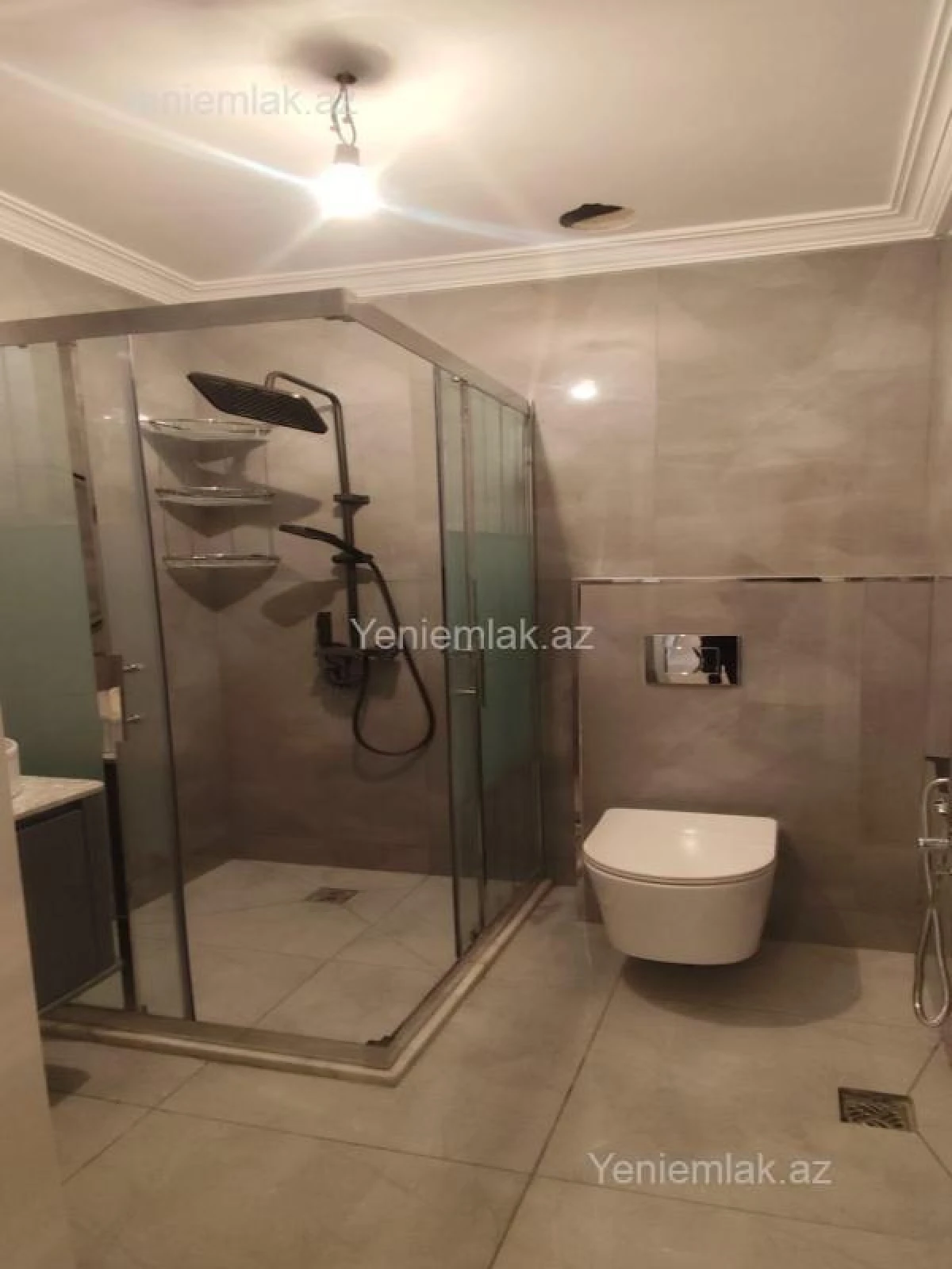 Satılır 2 otaqlı yeni tikili 75 m²