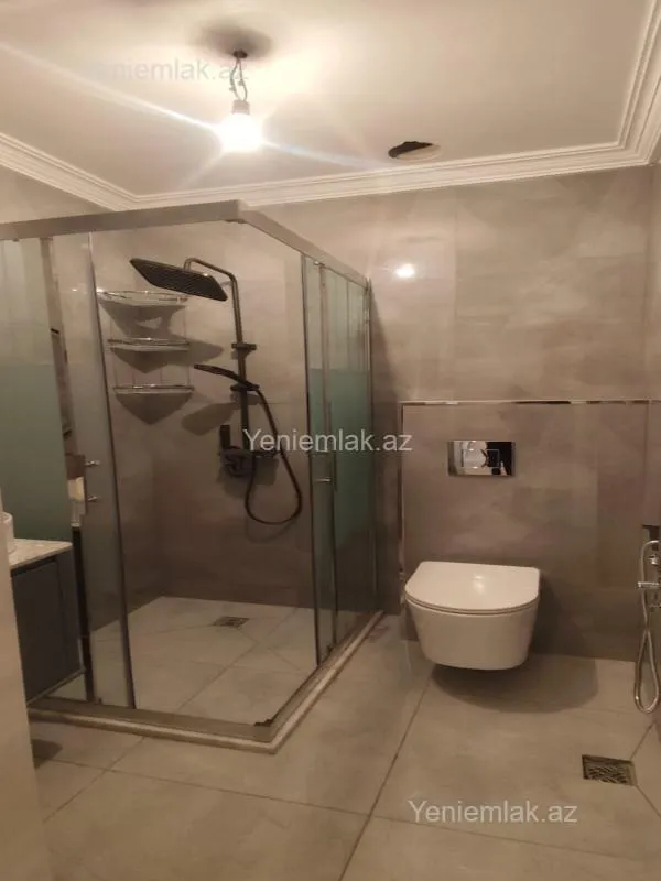 Satılır 2 otaqlı yeni tikili 75 m²