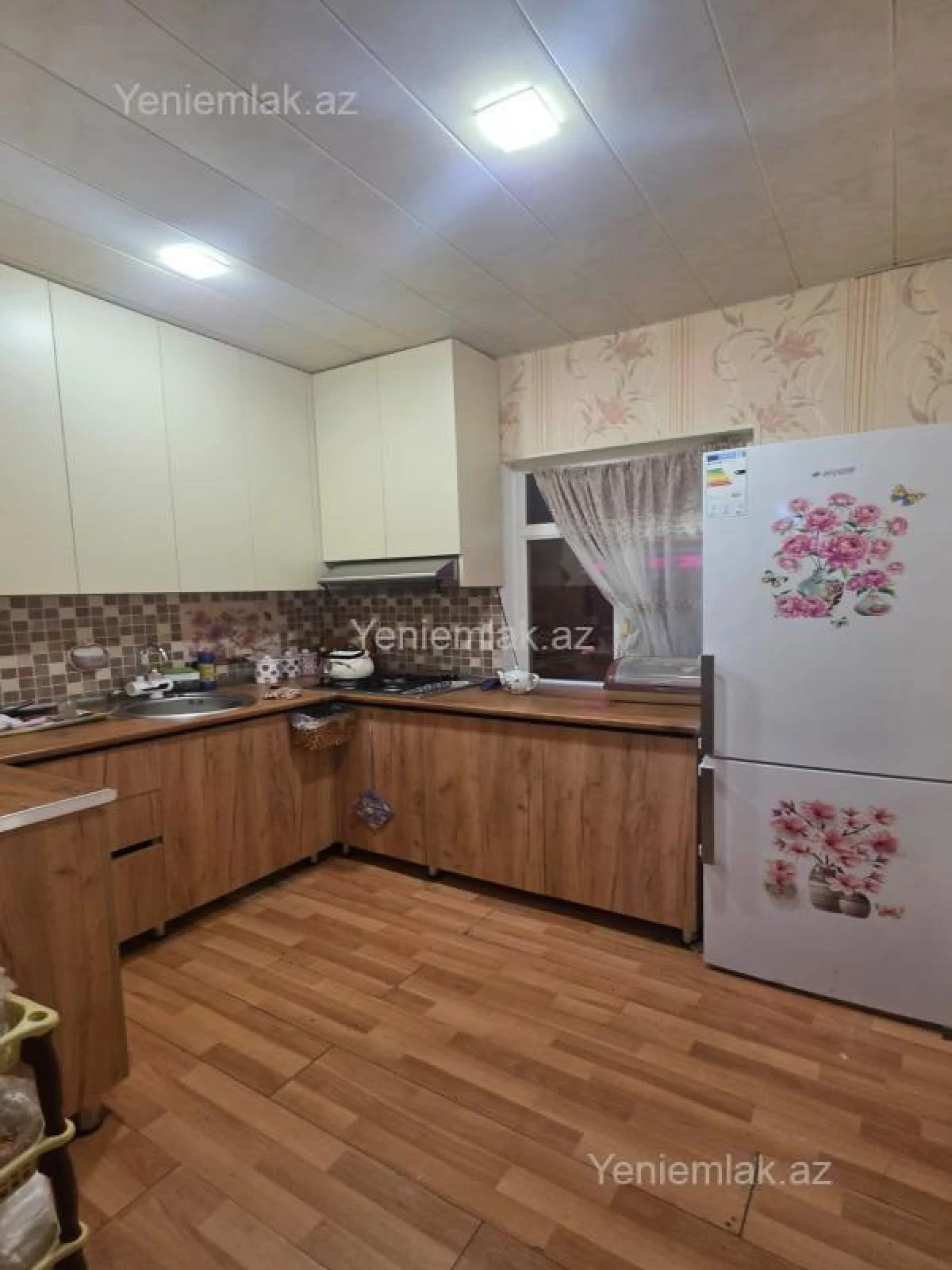 Satılır 4 otaqlı həyət evi 100 m²