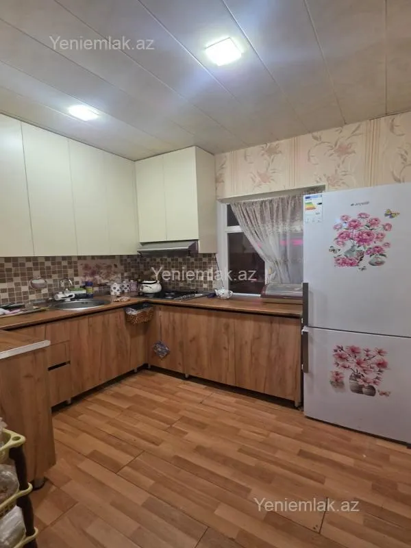 Satılır 4 otaqlı həyət evi 100 m²