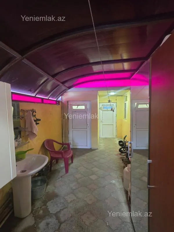 Satılır 4 otaqlı həyət evi 100 m²