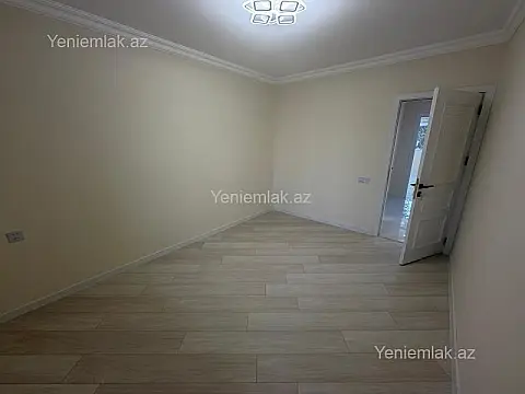 Satılır 4 otaqlı köhnə tikili 110 m²