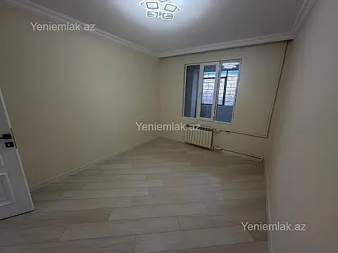 Satılır 4 otaqlı köhnə tikili 110 m²