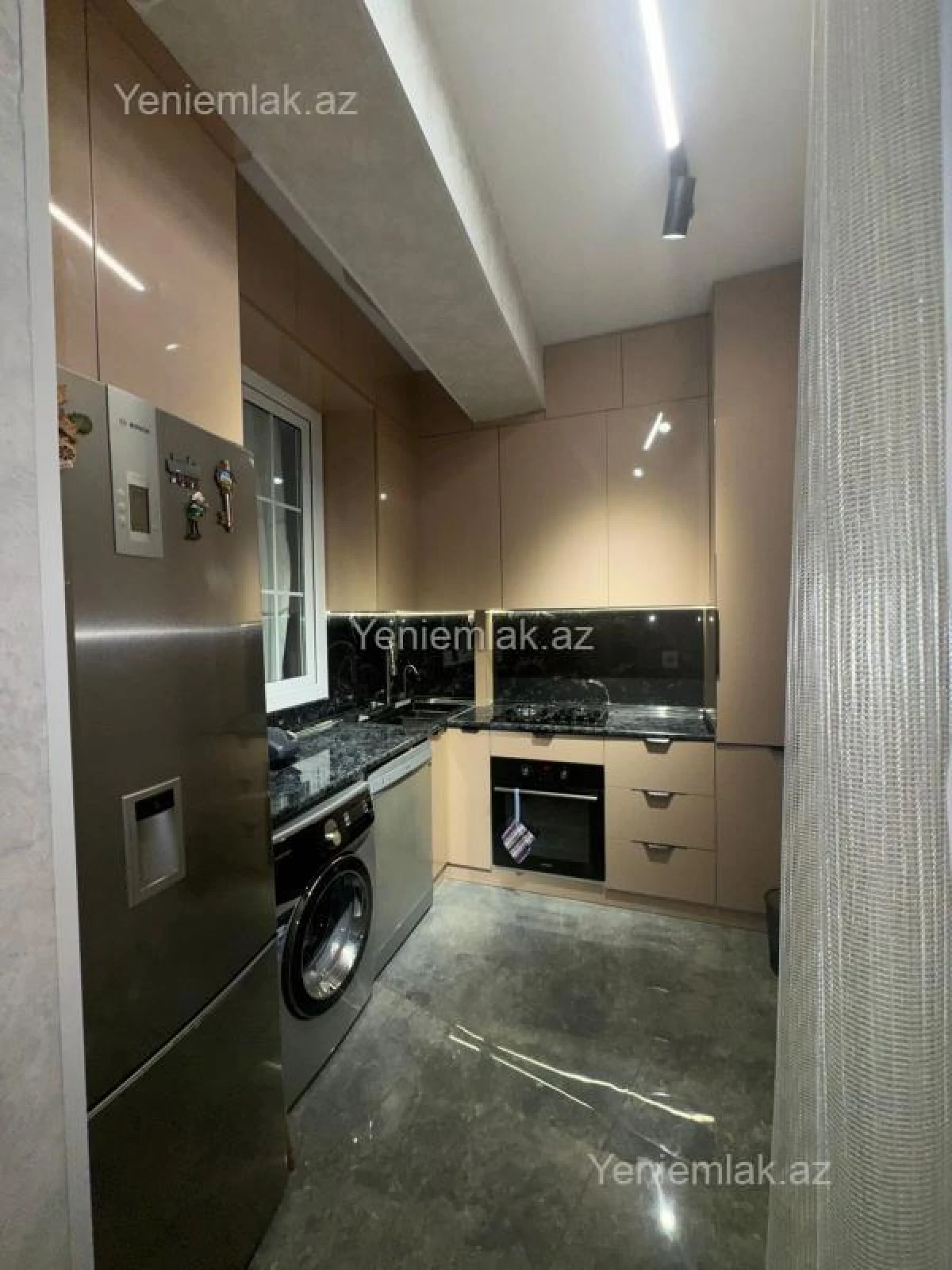 Satılır 3 otaqlı yeni tikili 65 m²