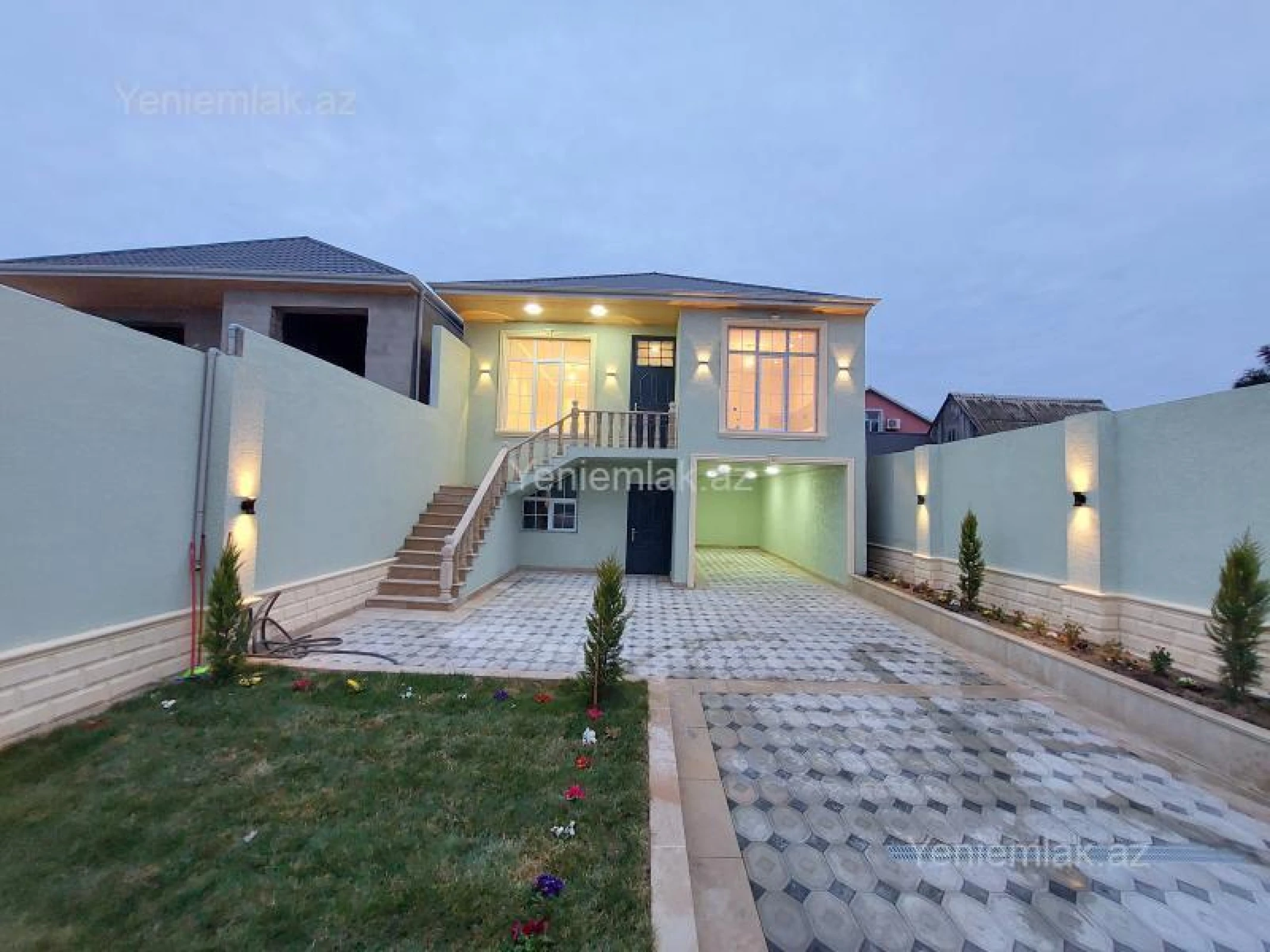 Satılır 4 otaqlı həyət evi 145 m²