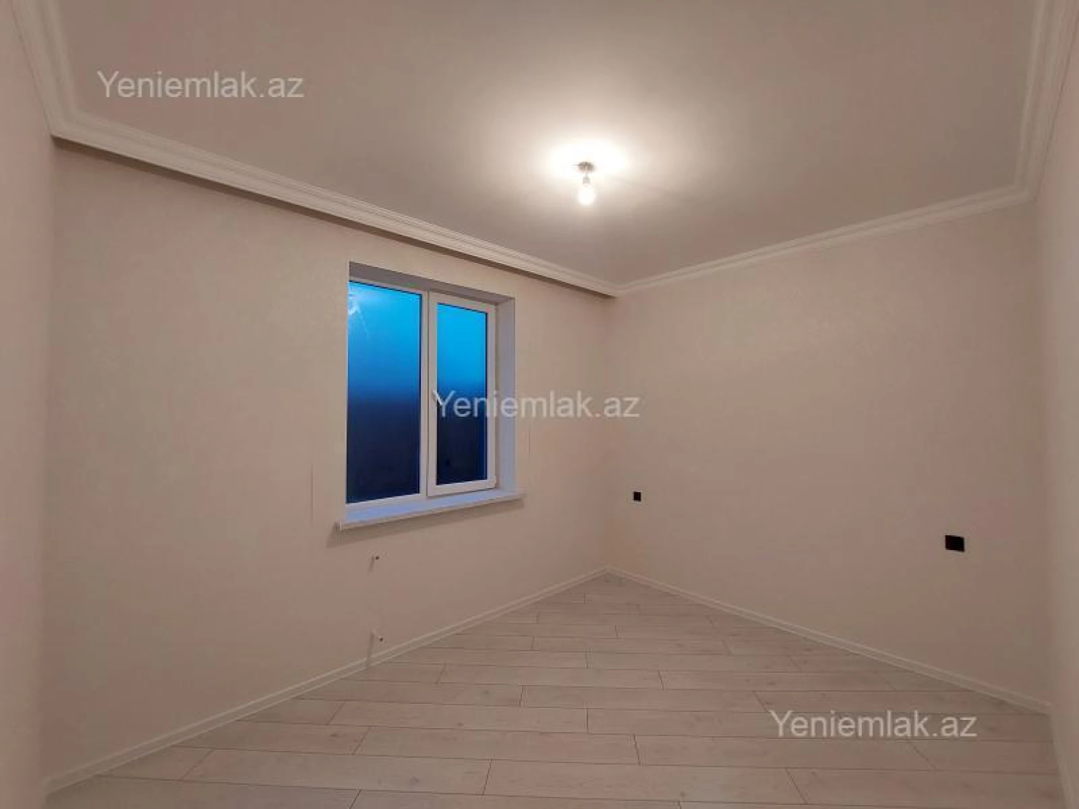 Satılır 4 otaqlı həyət evi 145 m²