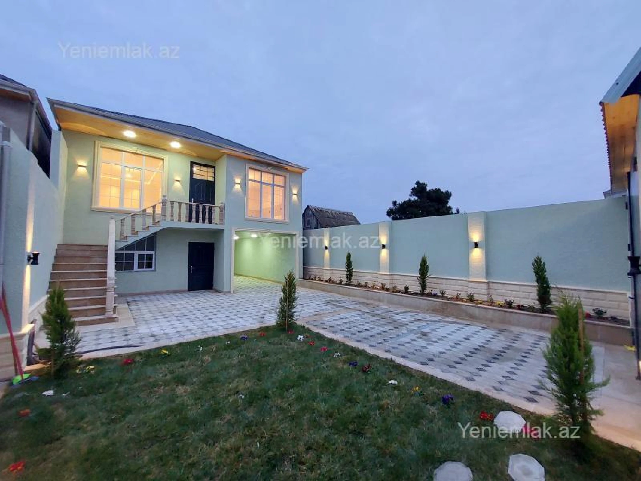 Satılır 4 otaqlı həyət evi 145 m²