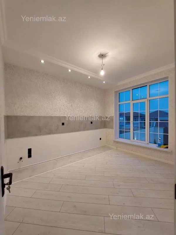 Satılır 4 otaqlı həyət evi 145 m²