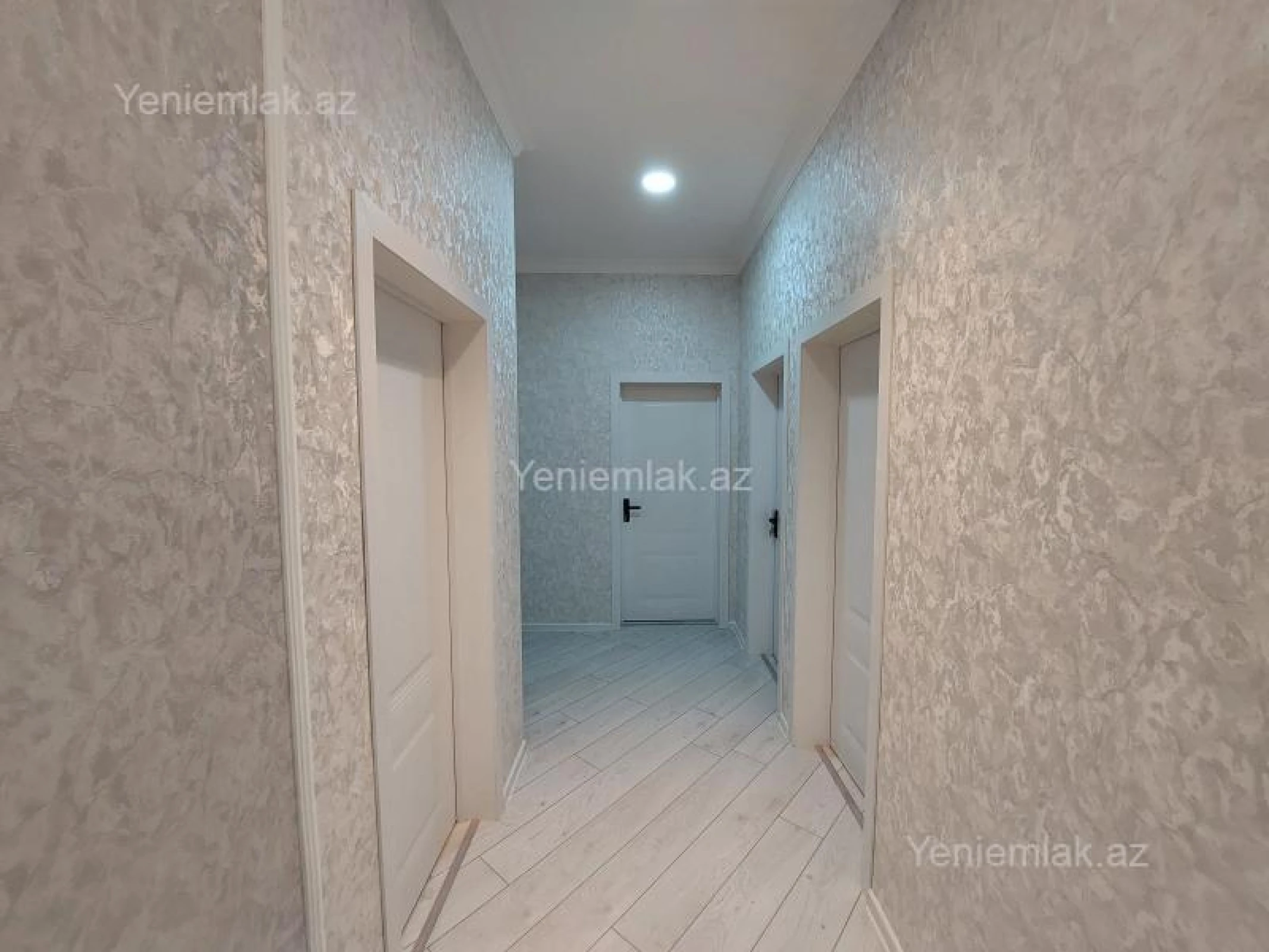 Satılır 4 otaqlı həyət evi 145 m²