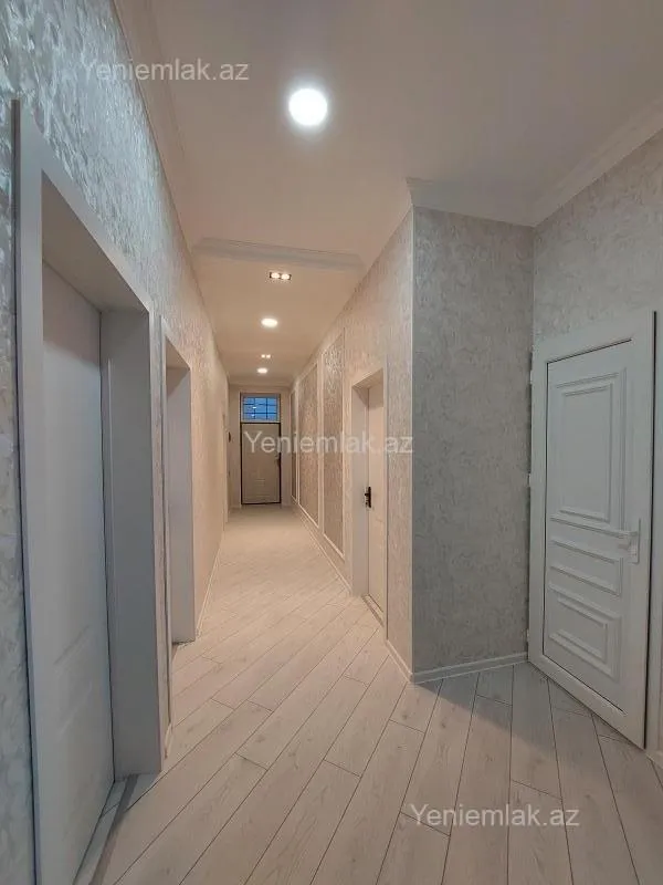 Satılır 4 otaqlı həyət evi 145 m²