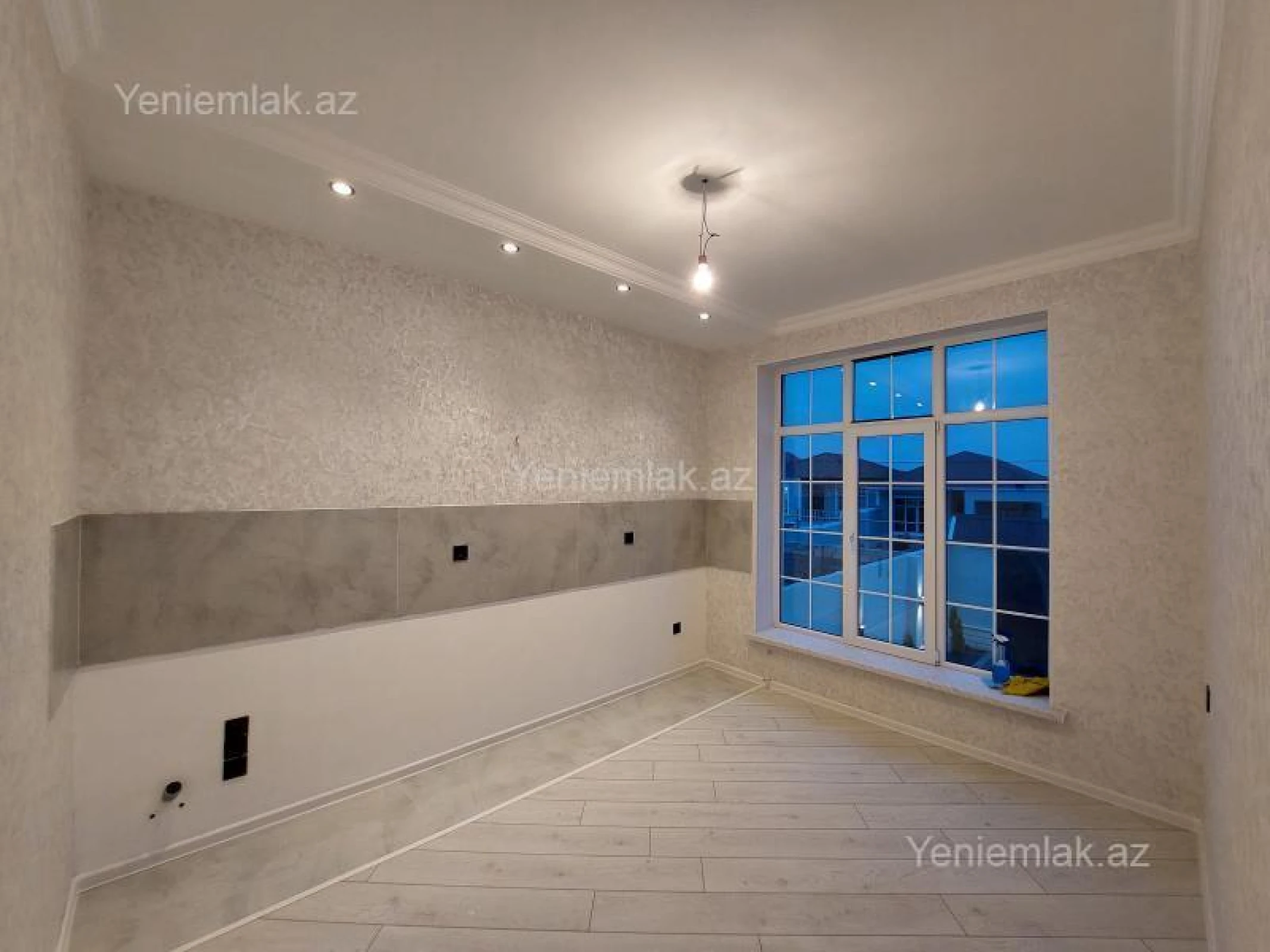 Satılır 4 otaqlı həyət evi 145 m²