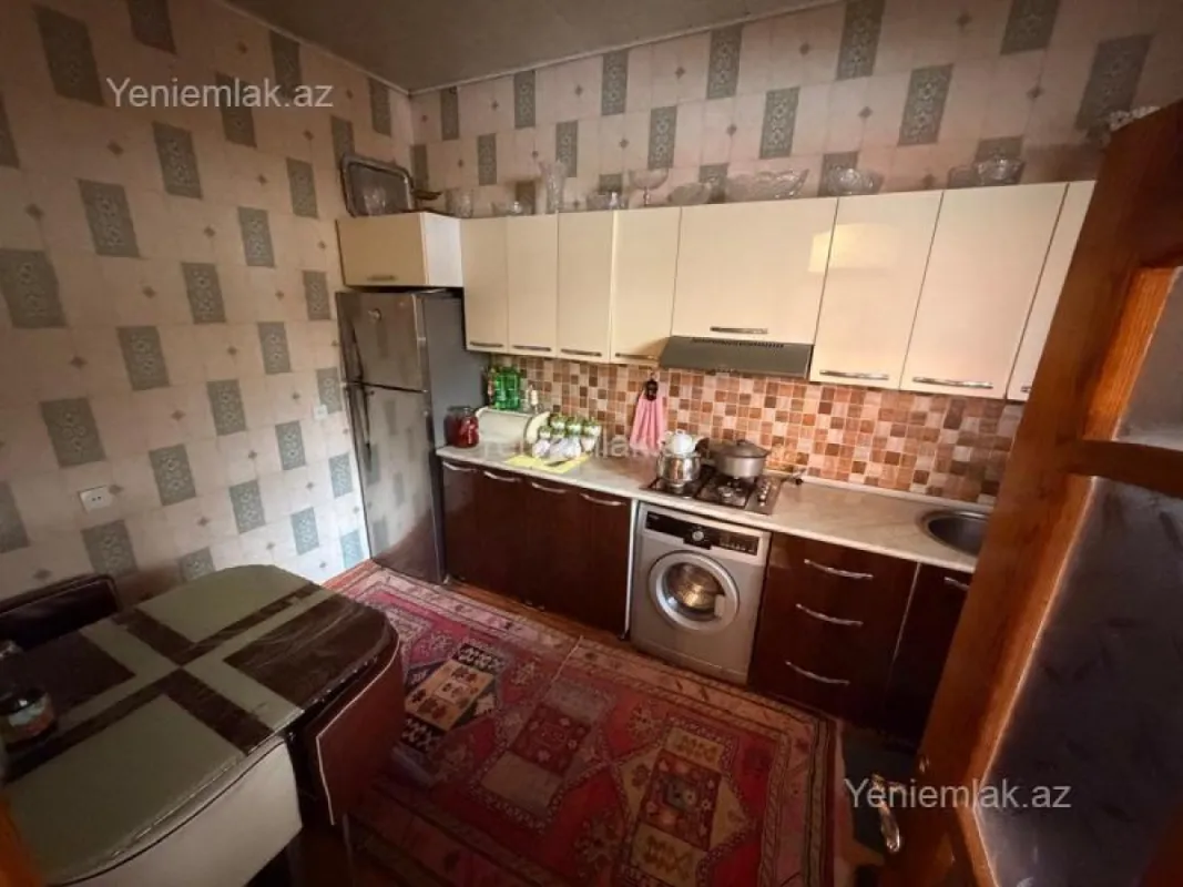 Satılır 3 otaqlı həyət evi 100 m²