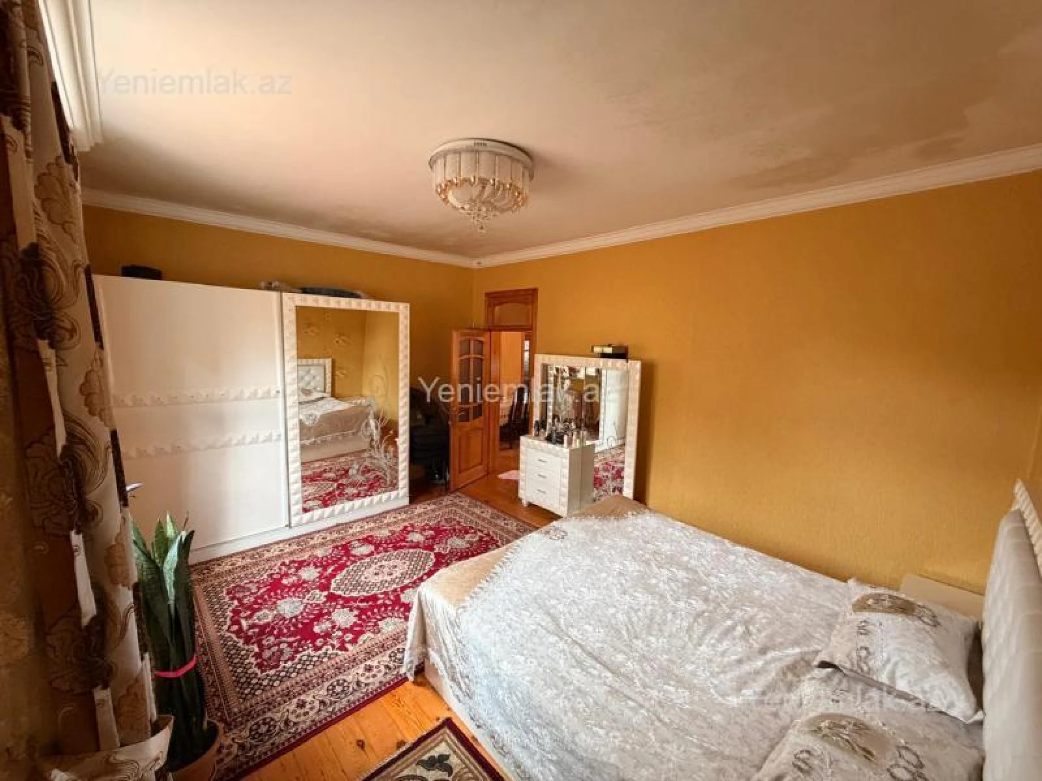 Satılır 3 otaqlı həyət evi 100 m²