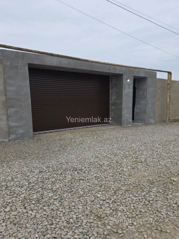 Satılır 4 otaqlı həyət evi